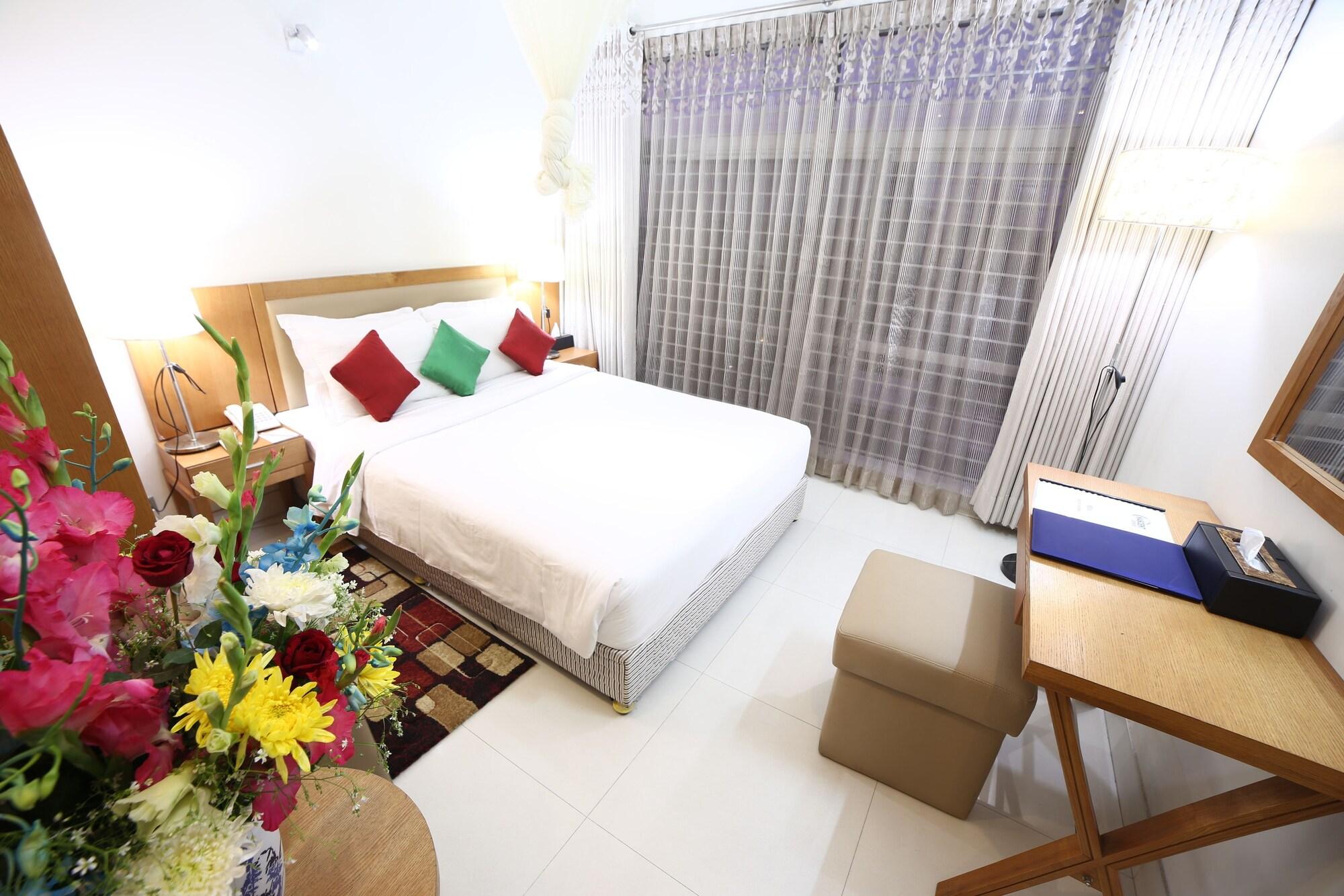 Nascent Gardenia Luxury Suites Dakka Dış mekan fotoğraf